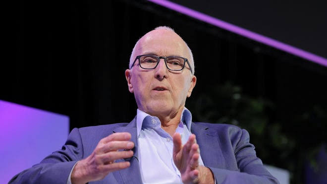Frank McCourt bids to acquire Tik-Tok’s U.S. operations amid ban concerns